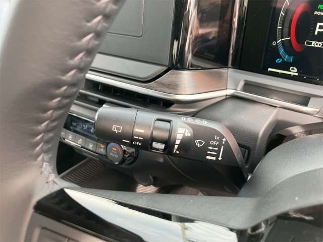 日産 ノートオーラ １．２ Ｇ レザーエディション R6年 (東海) 99