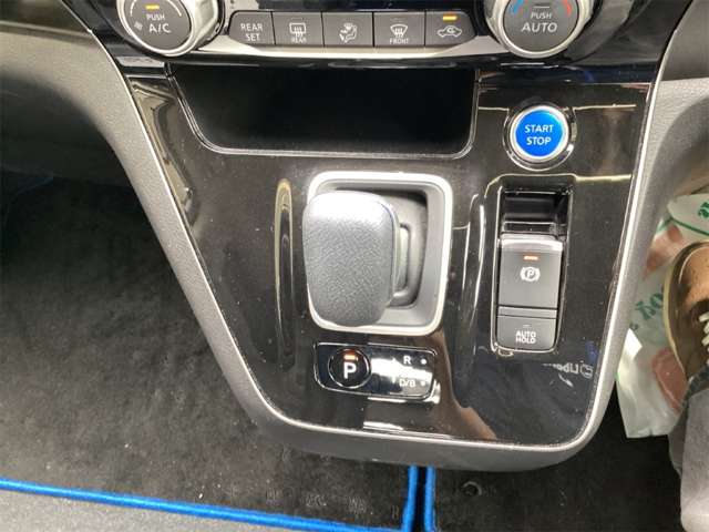 日産 セレナ １．２ Ｅ－ＰＯＷＥＲ ハイウェイスター Ｖ R4年 (近畿) 99