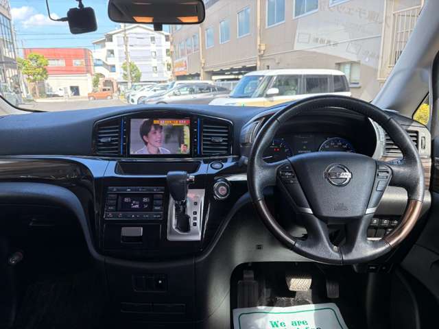 日産 エルグランド ２．５ ２５０ハイウェイスターＳ アーバンクロム H29年 (近畿) 99
