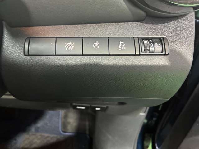 日産 キックス １．２ ＡＵＴＥＣＨ （Ｅ－ＰＯＷＥＲ） R5年 (近畿) 99