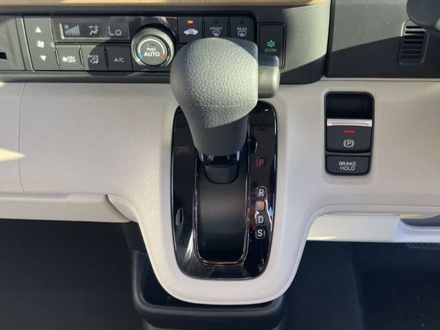 ホンダ Ｎ　ＢＯＸ ６６０ R8年 (近畿) 99
