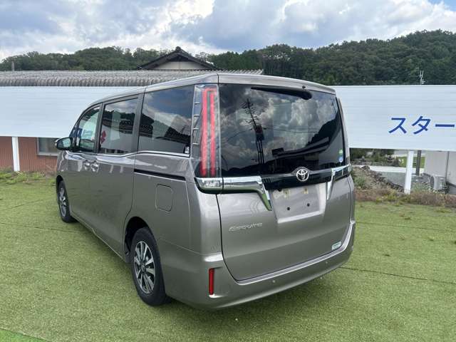 トヨタ エスクァイア ２．０ ＸＩ サイドリフトアップチルトシート装着車 R1年 (近畿) 99