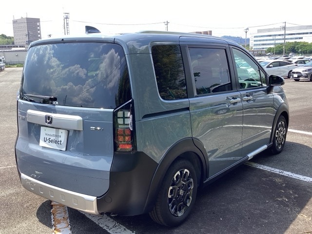ホンダ フリード　ハイブリッド １．５ Ｅ：ＨＥＶ クロスター R8年 (近畿) 99