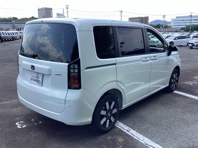 ホンダ フリード　ハイブリッド １．５ Ｅ：ＨＥＶ エアー ＥＸ ４ＷＤ R8年 (近畿) 99