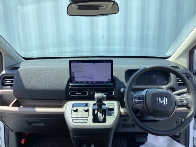 ホンダ フリード　ハイブリッド １．５ Ｅ：ＨＥＶ エアー ＥＸ ４ＷＤ R8年 (近畿) 99
