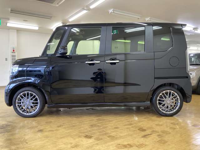 ホンダ Ｎ　ＢＯＸ カスタム ６６０ ターボ R8年 () 99