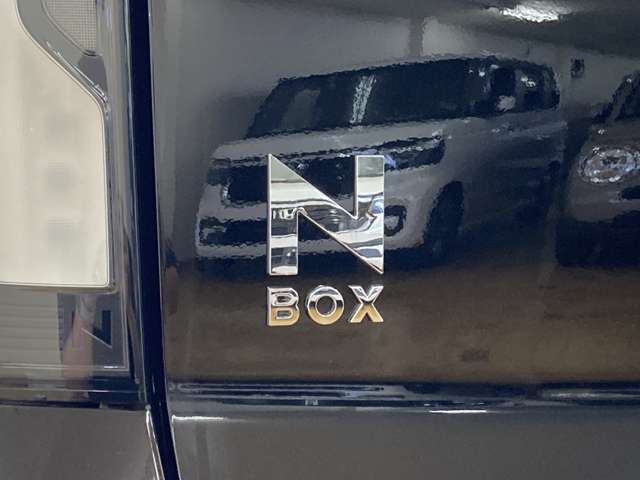 ホンダ Ｎ　ＢＯＸ カスタム ６６０ ターボ R8年 () 99