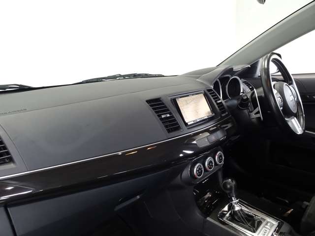 三菱 ランサー ２．０ ＧＳＲ Ｘ ４ＷＤ H21年 (関東) 99