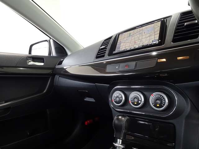 三菱 ランサー ２．０ ＧＳＲ Ｘ ４ＷＤ H21年 (関東) 99
