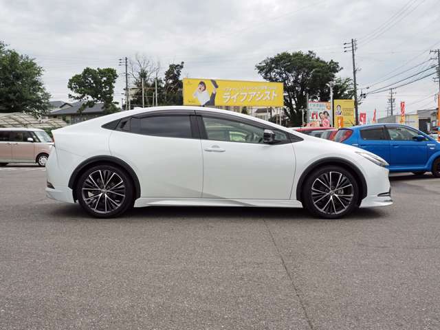 トヨタ プリウス ２．０ Ｇ R5年 () 99