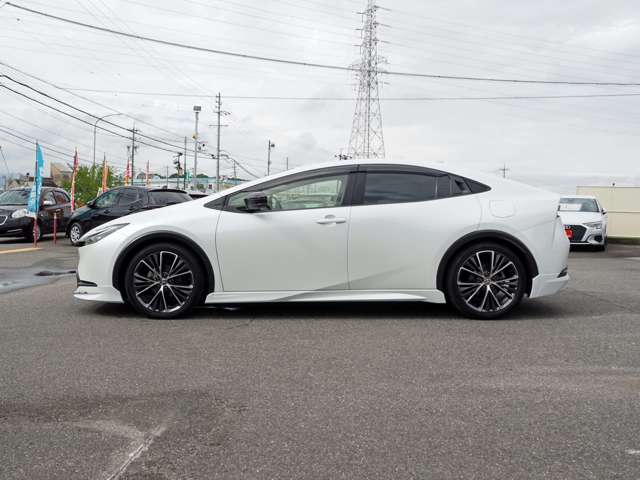 トヨタ プリウス ２．０ Ｇ R5年 () 99