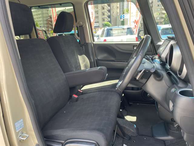 ホンダ Ｎ　ＢＯＸ ６６０ カスタムＧ ターボ Ｌパッケージ H28年 (関東) 99