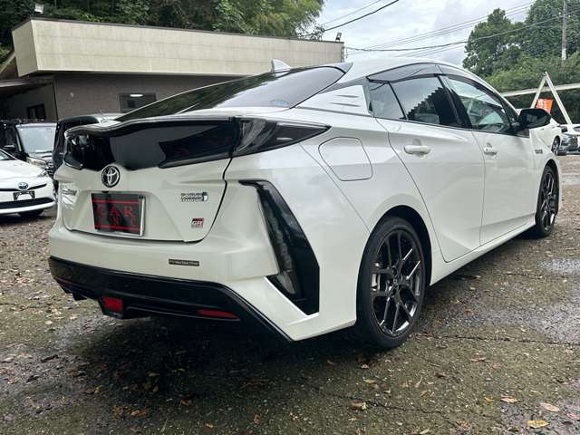トヨタ プリウスＰＨＶ １．８ Ｓ ナビパッケージ ＧＲ スポーツ H30年 (関東) 99