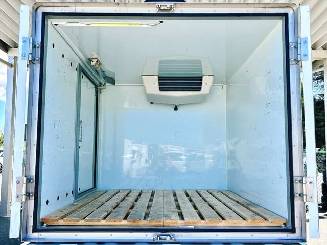 スズキ キャリイバン 冷蔵冷凍車 中温－５℃設定 R3年 () 99