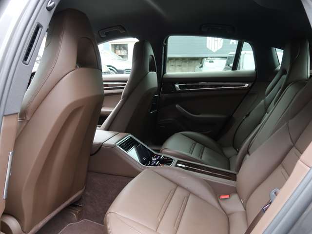 ポルシェ パナメーラ ４ ＰＤＫ ４ＷＤ R1年 (関東) 99