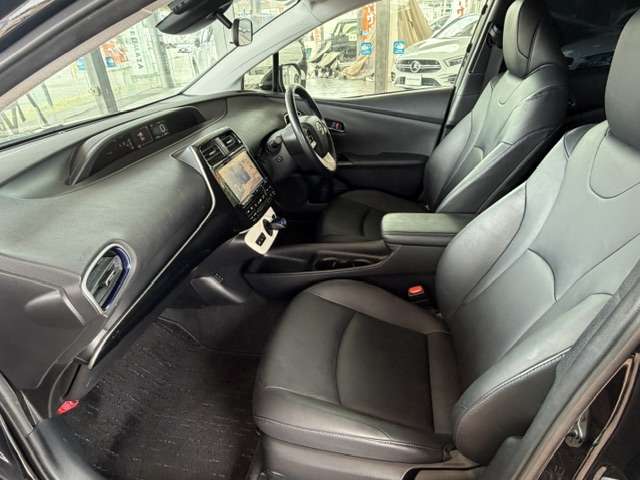 トヨタ プリウス １．８ Ｓ ツーリングセレクション H28年 (九州・沖縄) 99