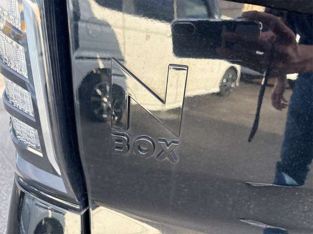ホンダ Ｎ　ＢＯＸ カスタム ６６０ Ｌ R5年 (近畿) 99