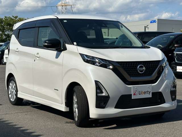 日産 デイズ ６６０ ハイウェイスターＸ アーバンクロム R4年 (近畿) 99