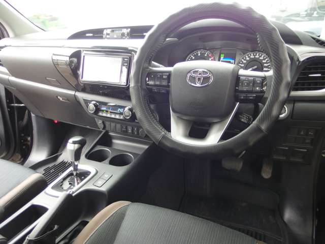 トヨタ ハイラックス ２．４ Ｘ ディーゼルターボ ４ＷＤ R2年 (東海) 99