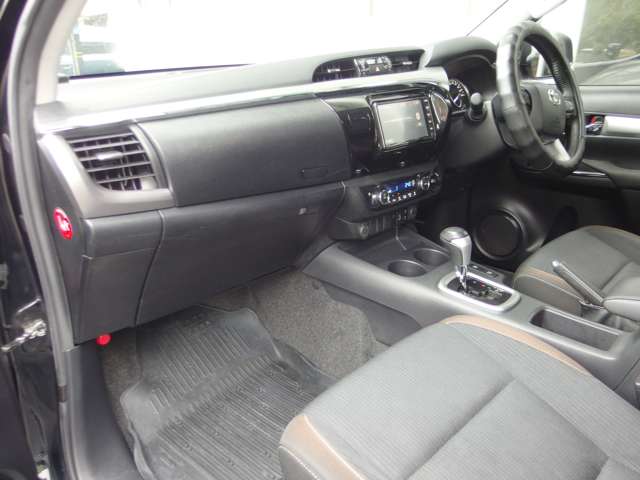 トヨタ ハイラックス ２．４ Ｘ ディーゼルターボ ４ＷＤ R2年 (東海) 99