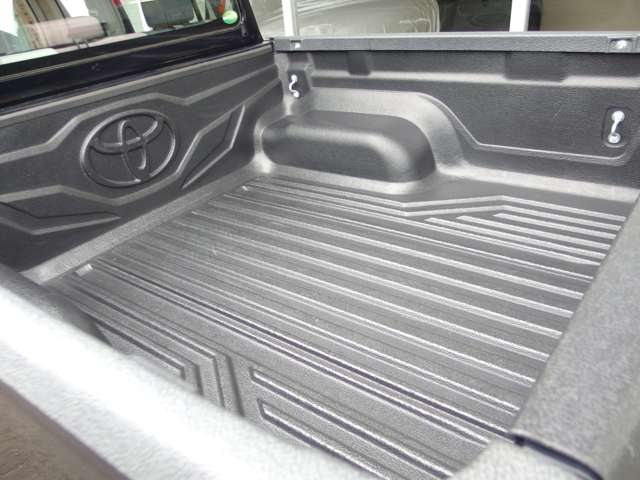 トヨタ ハイラックス ２．４ Ｘ ディーゼルターボ ４ＷＤ R2年 (東海) 99