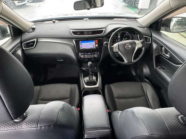 日産 エクストレイル ２．０ ２０Ｘ ３列車 ４ＷＤ H26年 (東海) 99