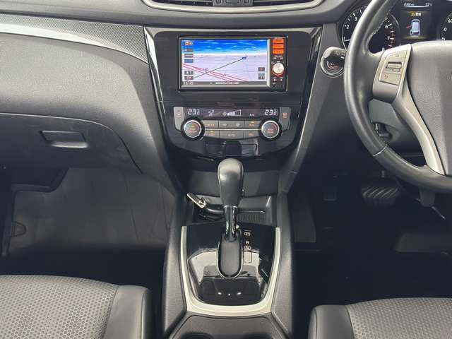 日産 エクストレイル ２．０ ２０Ｘ ３列車 ４ＷＤ H26年 (東海) 99