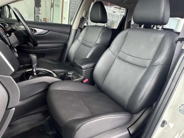 日産 エクストレイル ２．０ ２０Ｘ ３列車 ４ＷＤ H26年 (東海) 99