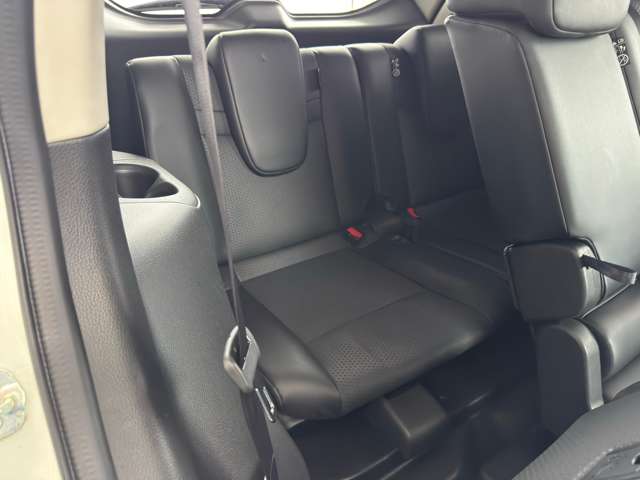 日産 エクストレイル ２．０ ２０Ｘ ３列車 ４ＷＤ H26年 (東海) 99
