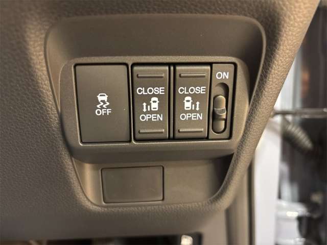 ホンダ フリード １．５ クロスター R8年 () 99