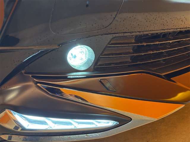 トヨタ プリウス １．８ Ｓ セーフティ プラスＩＩ R2年 () 99