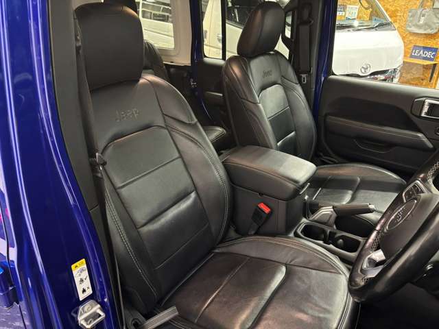 ジープ ラングラー　アンリミテッド アンリミテッド サハラ ３．６Ｌ ４ＷＤ R1年 (甲信越・北陸) 99