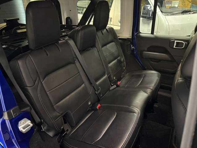 ジープ ラングラー　アンリミテッド アンリミテッド サハラ ３．６Ｌ ４ＷＤ R1年 (甲信越・北陸) 99