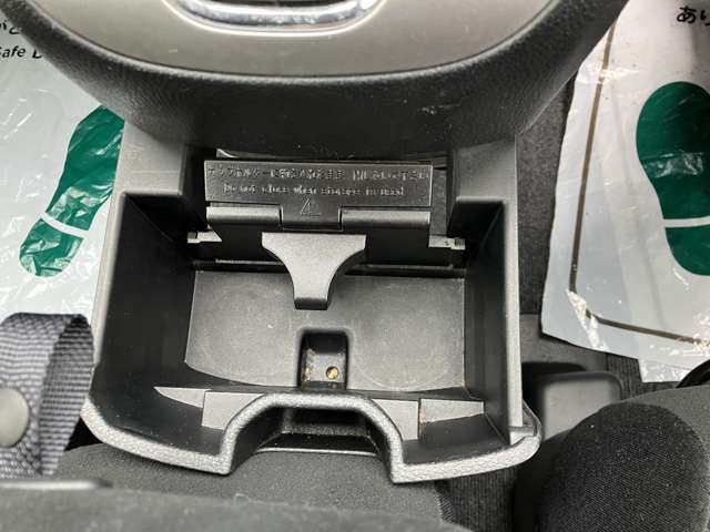 日産 セレナ ２．０ ２０Ｘ Ｓ－ＨＹＢＲＩＤ H25年 (関東) 99