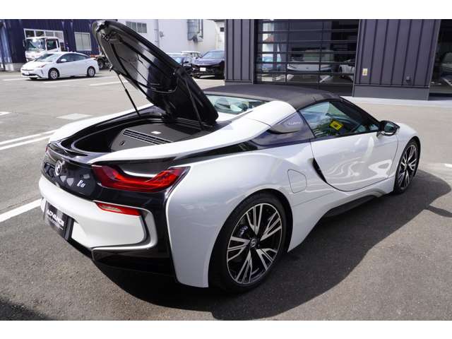 ＢＭＷ Ｉ８ロードスター ベースモデル H30年 (東北) 99