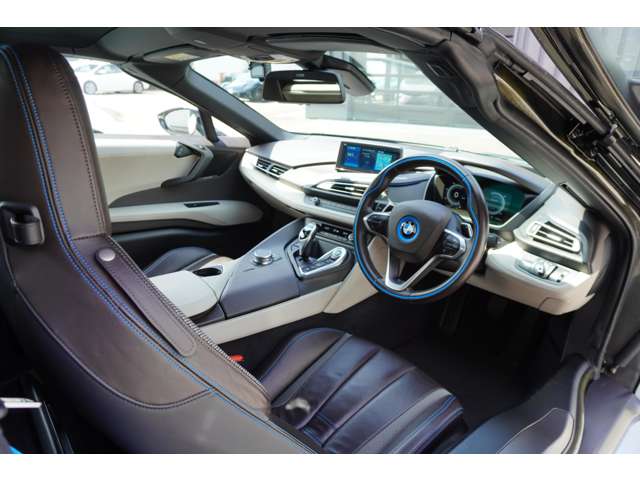 ＢＭＷ Ｉ８ロードスター ベースモデル H30年 (東北) 99