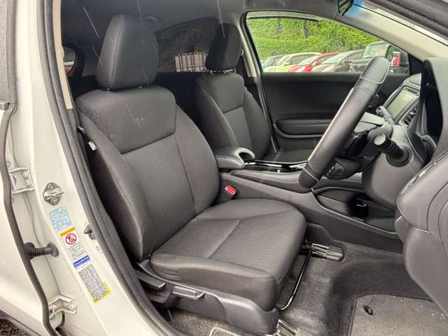 ホンダ ヴェゼル １．５ ハイブリッド Ｘ ４ＷＤ H27年 () 99