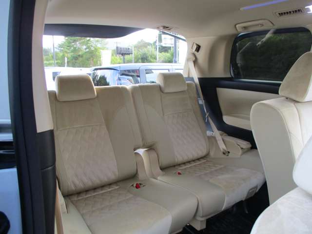 トヨタ アルファード ２．５ Ｘ ４ＷＤ R4年 (東北) 99