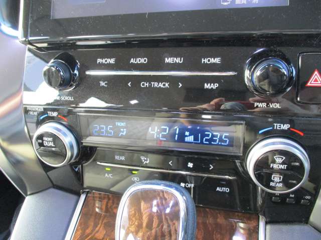 トヨタ アルファード ２．５ Ｘ ４ＷＤ R4年 (東北) 99