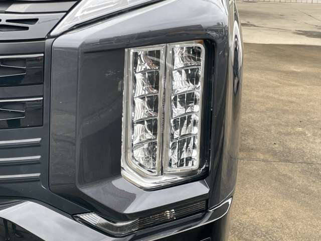 三菱 デリカ　Ｄ：５ ２．２ シャモニー 電動サイドステップ装着車 ディーゼルターボ ４ＷＤ R6年 (東北) 99