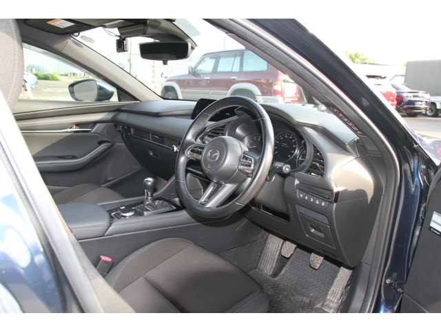 マツダ ＭＡＺＤＡ３　ファストバック １．５ １５Ｓ ツーリング R3年 (関東) 99