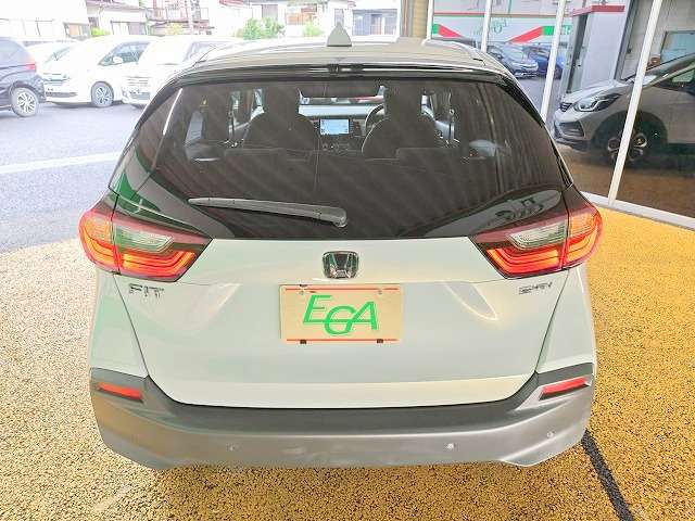 ホンダ フィット　ハイブリッド １．５ Ｅ：ＨＥＶ クロスター R3年 (関東) 99