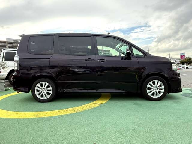 トヨタ ヴォクシー ２．０ Ｚ H25年 (近畿) 99