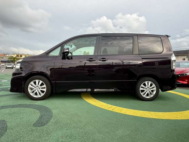 トヨタ ヴォクシー ２．０ Ｚ H25年 (近畿) 99