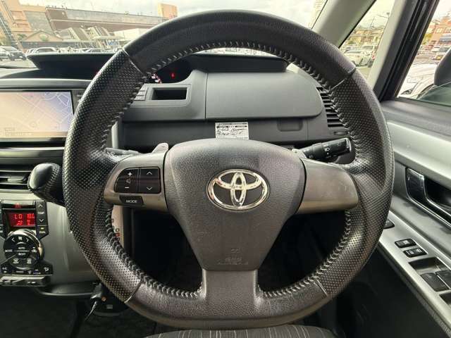 トヨタ ヴォクシー ２．０ ＺＳ 煌ＩＩ H24年 (近畿) 99