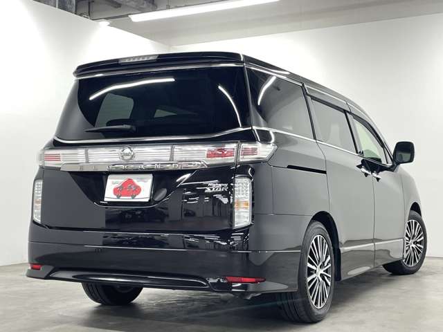 日産 エルグランド ２．５ ２５０ハイウェイスター H27年 (近畿) 99