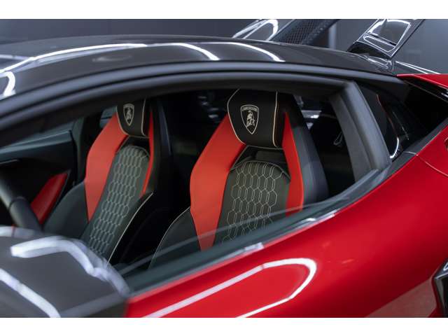 ランボルギーニ レヴエルト ６．５ ４ＷＤ R7年 (近畿) 99