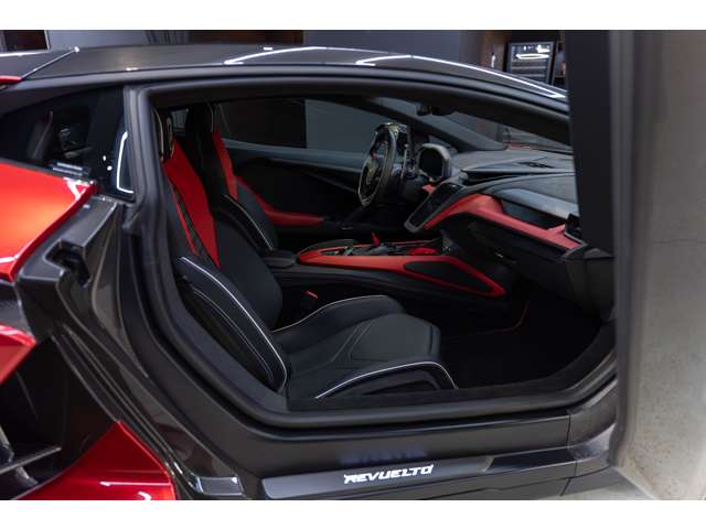 ランボルギーニ レヴエルト ６．５ ４ＷＤ R7年 (近畿) 99