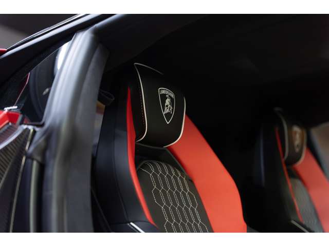 ランボルギーニ レヴエルト ６．５ ４ＷＤ R7年 (近畿) 99