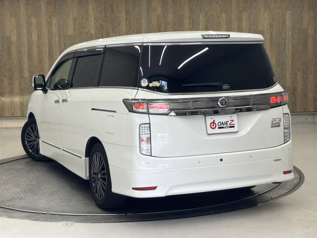 日産 エルグランド ２．５ ２５０ハイウェイスターＳ アーバンクロム R3年 () 99